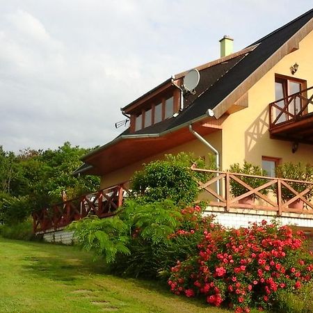 Hotel Kincses Vendeghaz Balatongyörök Exteriér fotografie
